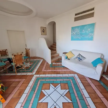Stella Bianca Apartment *